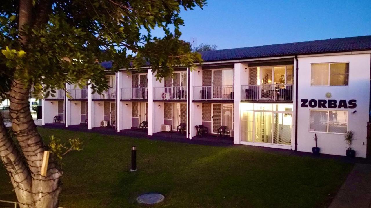 Zorba Waterfront Motel Batemans Bay Exterior foto
